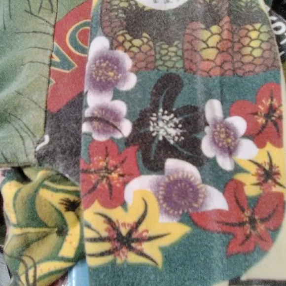 SOLD Custo barcelona top - Picture 8 of 8